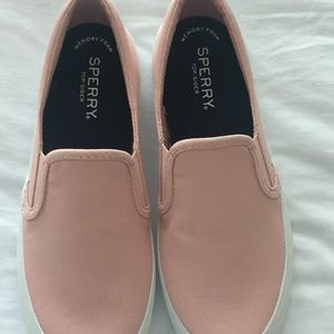 Sperry Slip On Canvas Pink Sneakers